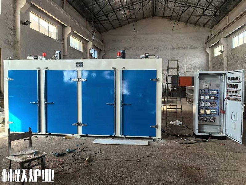 電熱鼓風(fēng)烘箱